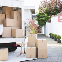 Pod Pick: The Worst Things About Moving