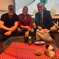 Pod Pick: Valentines Day Guinea Pig Wedding