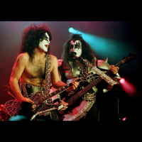 Monday, December 4: Florida Woman Eats Counterfeit Cash The Final KISS Shows Alfonso Ribiero