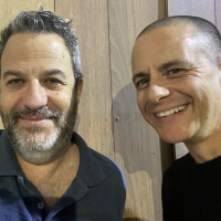 למה אני מאמין בקריאייטיב ואיך הכנסתי ייעוד חברתי לדלתא? פרק 190 עם איל עמית, סמנכ״ל השיווק של דלתא