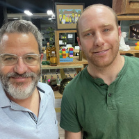 איך יוצרים פרסום בזמן מלחמה? פרק 378 עם יובל פרחי, מנהל קריאייטיב באדלר חומסקי