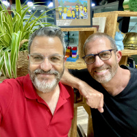 ספיישל יום העצמאות: מסמנכ״ל קריאייטיב לעצמאי! פרק 305 עם יאיר זיסר, עצמאי טרי ולשעבר סמנכ״ל הקריאייטיב של באומן