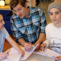 Olika åsikter om slöjden i skolan 