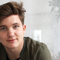 Så kommer Daniel Norberg på sina skämt