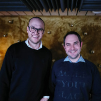 Avsnitt 37: Dr Smak och Mr Billion Dollar Nose funderar över hur smaken påverkas av omgivningen.