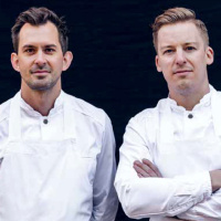 Adam  Albin om Misshumasshu, Guide Michelin och rutiga sneakers