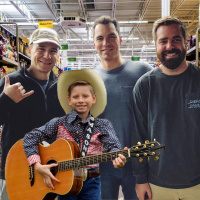 Episode 169: Hotline Calls + Gassing Up The Yodel Kid