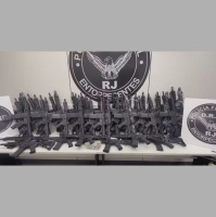 PF prende sete em operação contra produção e comércio de armas para facções criminosas do Rio