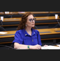 Ministério Público da Itália emite parecer a favor de extradição de Carla Zambelli, diz AGU