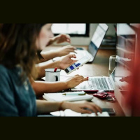 57% dos profissionais já foram vítimas de assédio moral no ambiente de trabalho, aponta pesquisa