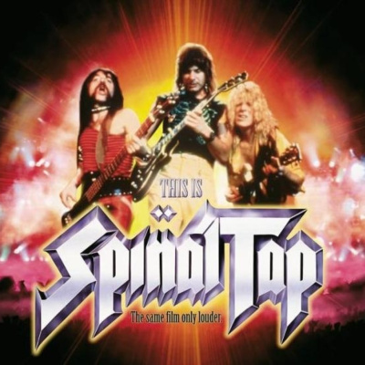 Marcianos En Un Tren