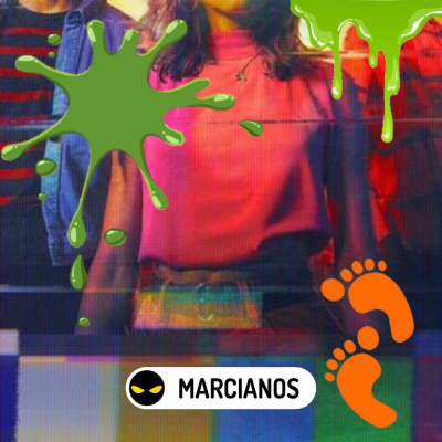 Marcianos En Un Tren