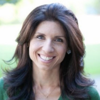 Renee Rodriguez | A Fortune 500 C-Suite Exec Assistant Reveals How To Get The Meeting!