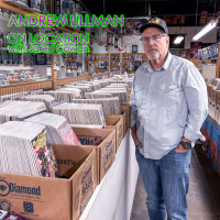 Ep. 24: Andrew Ullman at Ontario St. Comics from Unbreakable