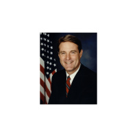  Senator Evan Bayh, Former Governor of Indiana and U.S. Senator 