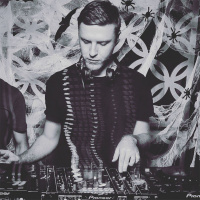 Dj Nickel - Alone With You