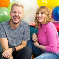 Jules and Sarah travelling with Graham and Mrs Cox