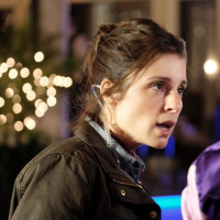 193: UnREAL Season 3 Tries To Make A Connection