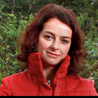 Annabelle Dowler aka Kirsty joins us on Zoom