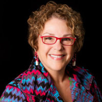 Eliana Gil: Symbolism  Metaphor in Attachment Therapy - Part 1