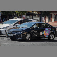 Los taxistas gallegos se plantan contra las VTCs: No pueden jugar con otras reglas