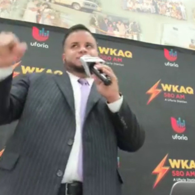 Sin Ataduras, Con Jay Fonseca