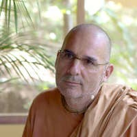 Adi Lila, Ch. 15, Pauganda-Lila, Part 2: The Lord Marries Laksmi-Priya