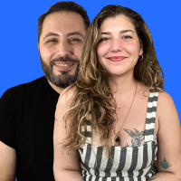 Uzaylı Emma Stone ve Mavi Yaratıklar