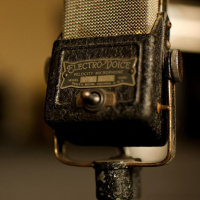 0301是我洗澡时都要擦擦手回消息的人