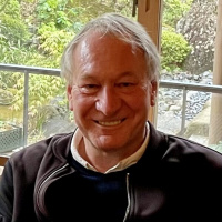 Steve 00 : New Music Review 123