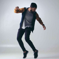 695 - Would you rather: sing or dance?