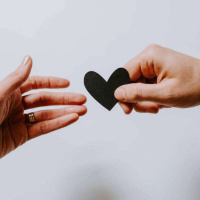 624 - Relacionamento internacional, quais são as coisas boas disso?