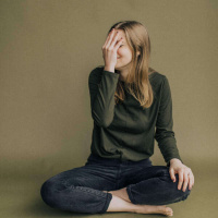 1012 - ASHAMED e EMBARRASSED - saiba quando usar cada palavra em inglês!