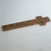 905 - Um episódio um pouco diferente... {Prática de repetição}