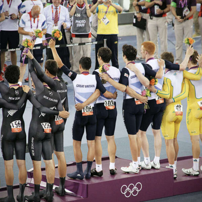 Inglês Nu E Cru Rádio