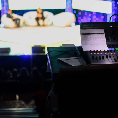 Inglês Nu E Cru Rádio