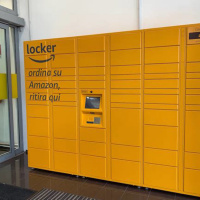 Amazon Hub Locker