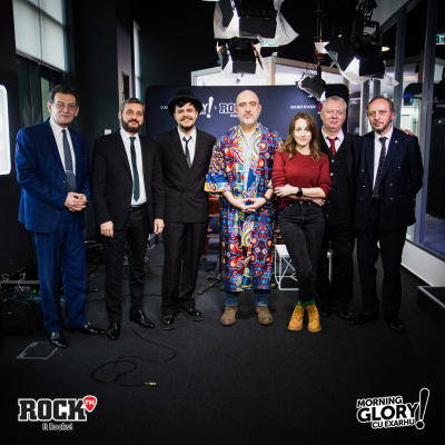 Morning Glory, Cu Razvan Exarhu