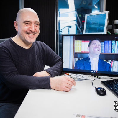 Morning Glory, Cu Razvan Exarhu