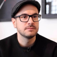 Kyan Khojandi parle de son parcours (et plein darchives perso)