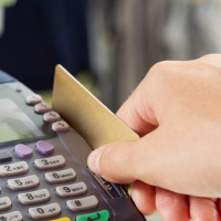 В каких странах опасно расплачиваться картой?