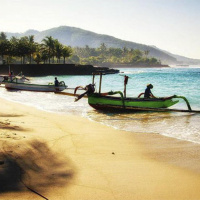 Школьник свалил от родителей и уроков на Бали