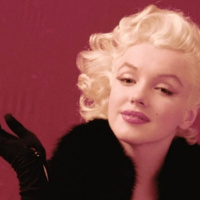 Особняк, в котором рассталась с жизнью женщина-легенда продан