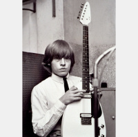 Rockhistorier: Brian Jones løftede The Rolling Stones i 60’erne, men endte som et problem