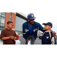 58 - Larry Hisle (Milwaukee Brewers, Minnesota Twins, Philadelphia Phillies) Part 2 of 2