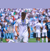 Hi ha dhaver un punt mig entre tenir molta confiança i cometre errors garrafals com els que està cometent Asencio