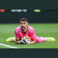 Joan Garcia aspira a guanyar més títols i més diners que a lEspanyol