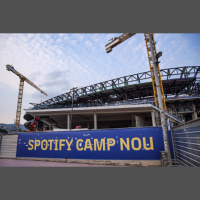 La Guàrdia Urbana atura les obres del Camp Nou i denuncia feines en diumenge sense llicència