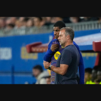 Hansi Flick dona exemples de comportament i la credibilitat se la guanya amb aquests gestos