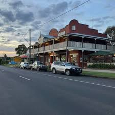 Neil Gill For Breakfast - Triple M Central West 105.1